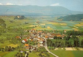 MATHOD et le Château de Champvent - Vue aérienne
