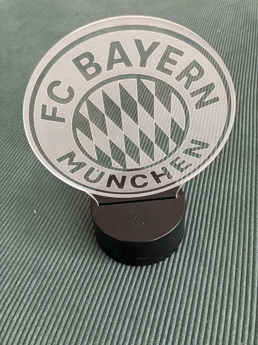 Lampade: Bayern München Nachttischlampe – Usato da Zürich venduto da lucaffe 1
