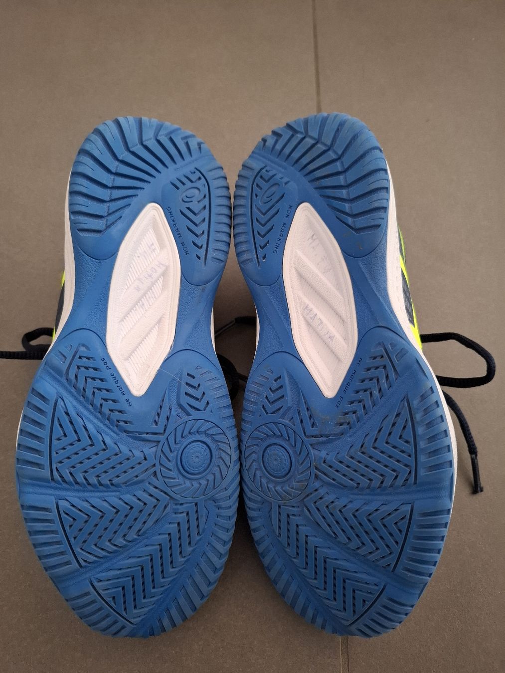 Asics Schuhe für Jungen: Asics Hallenturnschuhe Kinder – Gebraucht aus Hunzenschwil von sputnik26 4
