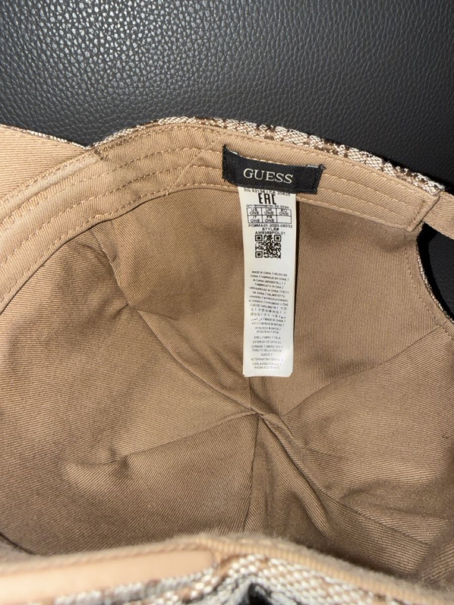 Guess Hüte, Mützen & Caps: Cappellino Guess Milano – Gebraucht aus S. Vittore von valerio_lvca 3