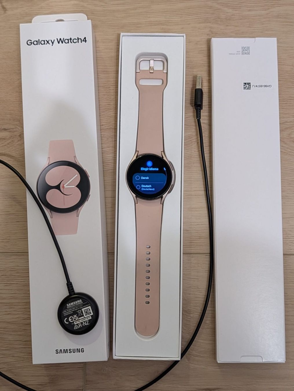 Samsung Smartwatch: Galaxy Watch 4 Pink Gold – Usato da Lyssach venduto da danihandel