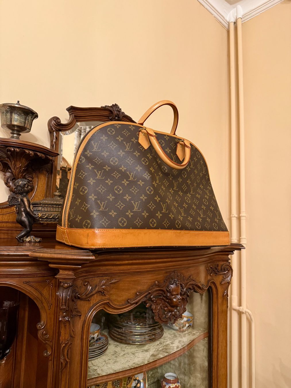 Louis Vuitton Borse: Louis Vuitton Monogram Alma Voyage MM Bag – Usato da Olten venduto da ale_nb2x 2