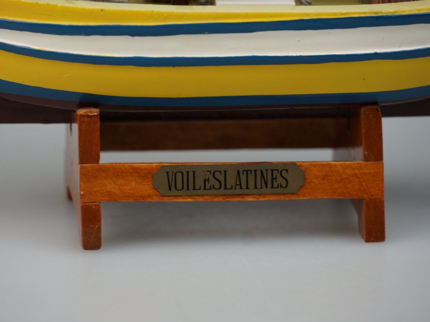 Modellbausätze & Standmodelle: Modellschiff Lateinersegel 9" – Gebraucht aus Rüti ZH von Restwert_Rueti_ZH 9