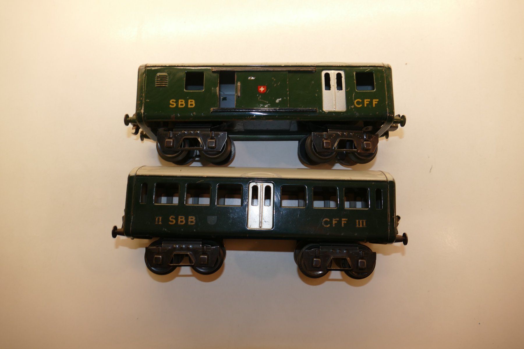 SBB/CFF/FFS Modellini di ferrovie: Spur 0: 2xSBB Wagen 4-achsig – Usato da Niederhasli venduto da rail-duerst 1