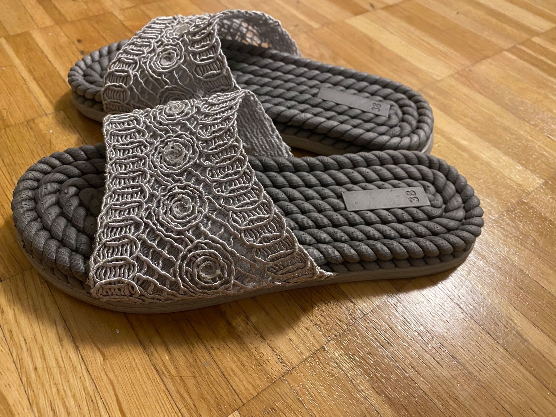 Scarpe da donna: sandale – Usato da Winterthur venduto da EasyRS 4