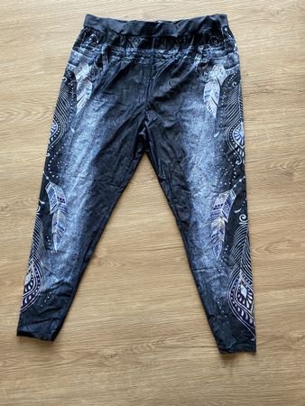 Rosegal Leggings, Feder Muster, Gr. 48, Neuwertig!
