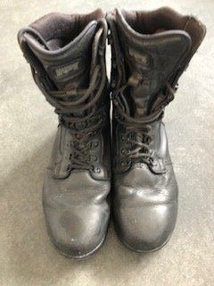 Magnum Scarpe da uomo: Bottes de sécurité – Usato da La Chaux-de-Fonds venduto da loba2