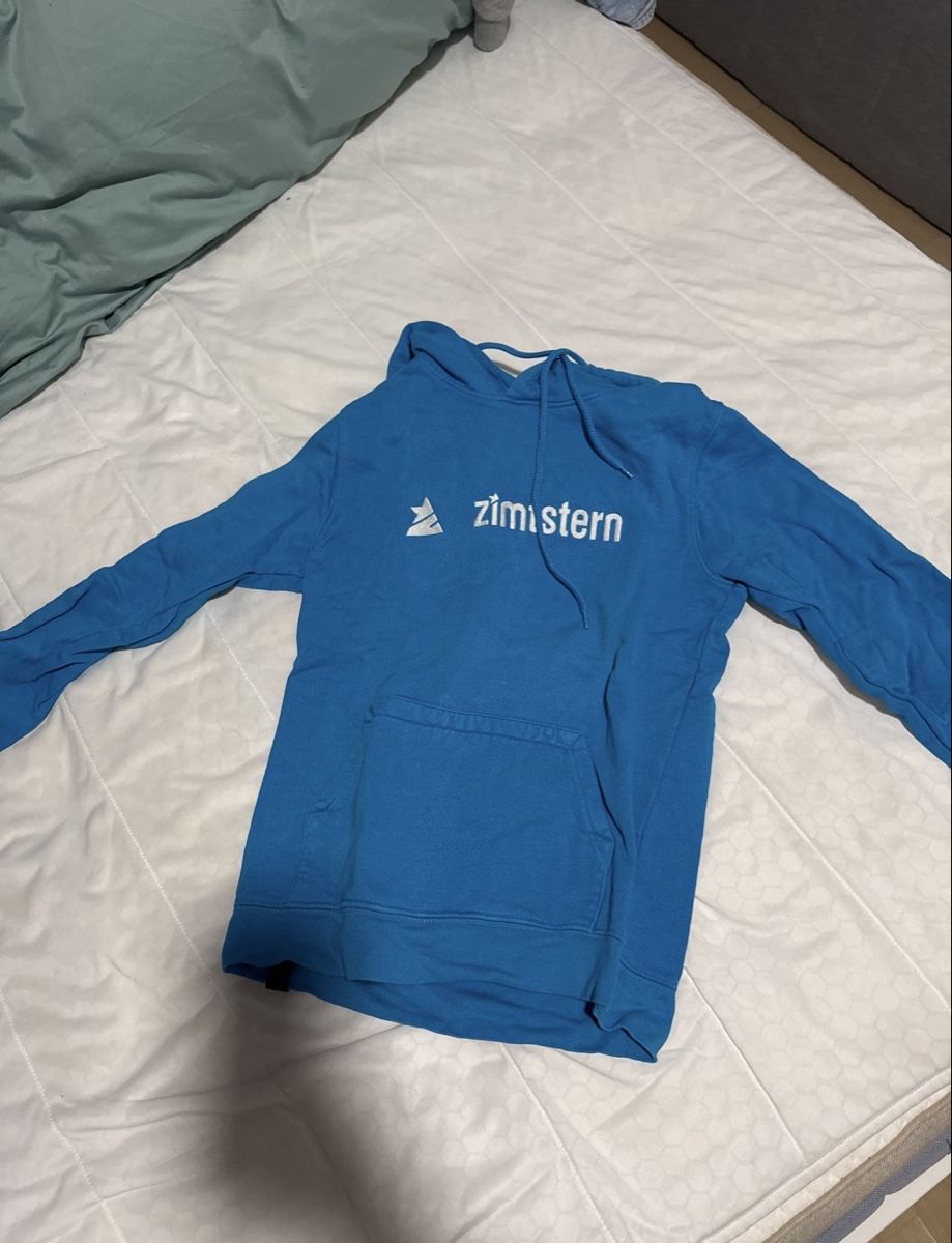 Maglioni & Felpe: Zimststern Hoodie Blau – Usato da Laufen venduto da AnnaBlunschi