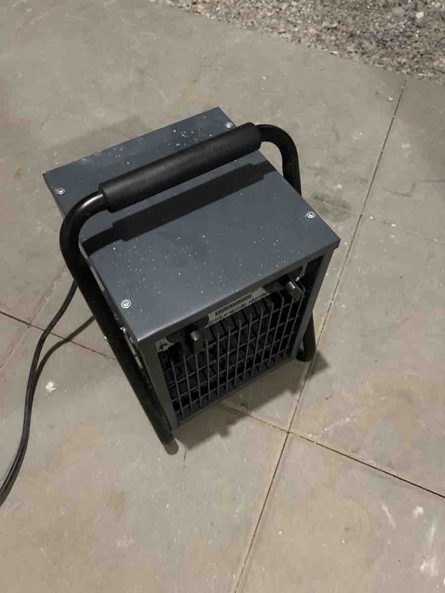 Radiatori: Ekström Industrie-Heizlüfter 2000W Modell 2000A – Usato da Gächlingen venduto da turbo888 2
