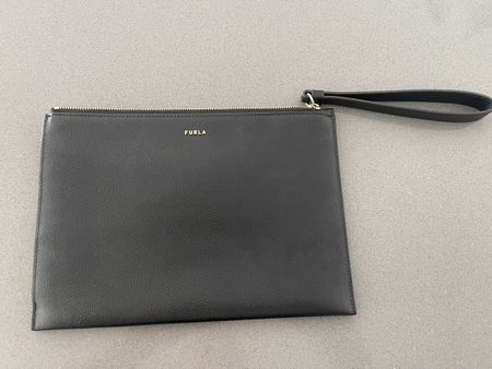 Furla Clutch – Kunstleder – mit Innentaschen & Bändel