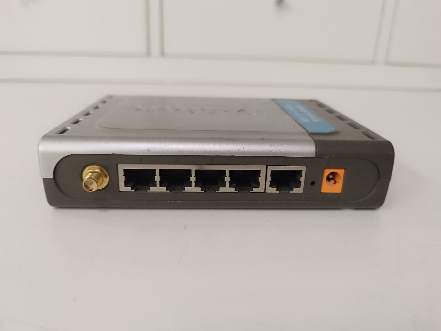Dlink Modem & Router: Wireless Router D-Link DI-524 (inkl. Netzteil) – Usato da Uster venduto da NEVERLASTTRADING 2