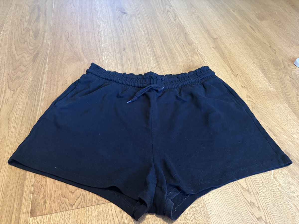 H&M Hosen: Pantaloncini  – Gebraucht aus Comano von gea_98nj