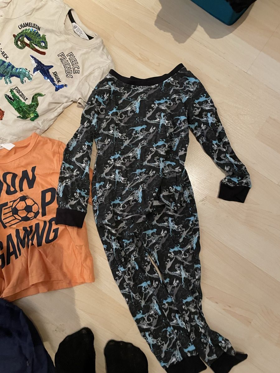 Lotti & Set di vestiti: Kleder 98/104 – Usato da Benken ZH venduto da stefiz 1