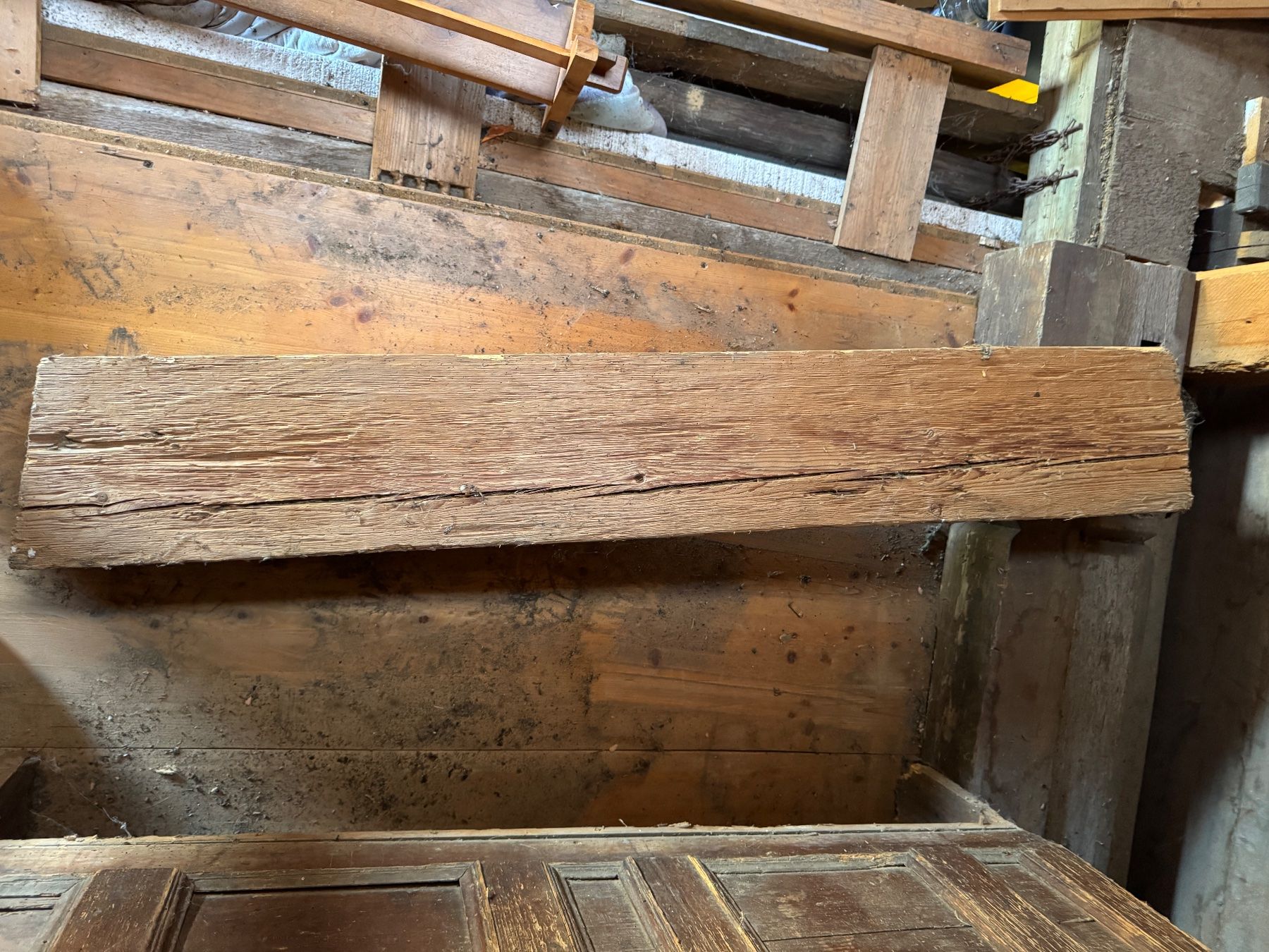 Articoli in legno: Balke – Usato da Sachseln venduto da BONATI01 2
