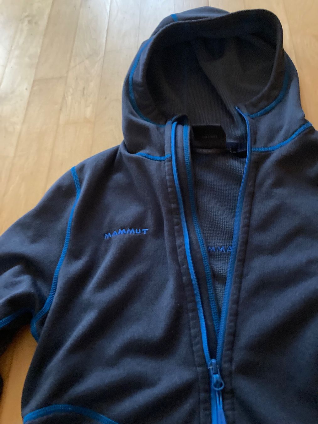 Mammut Jacken: Mammut Faserpelzjacke S – Gebraucht aus Eggiwil von onedollar02 1