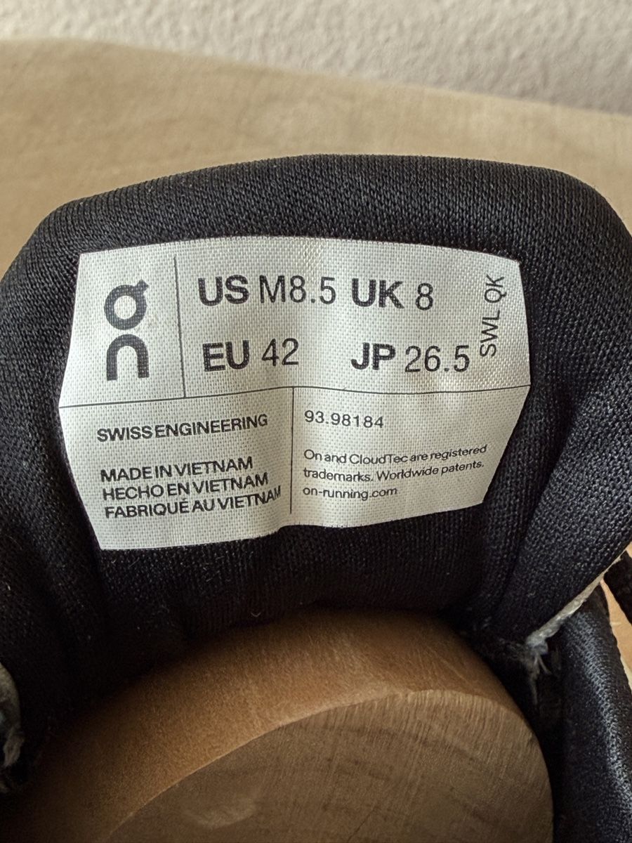 On Chaussures hommes: Laufschuhe On Cloud Waterproof Grösse 42 – D'occasion à Zürich par sha_vw65 9