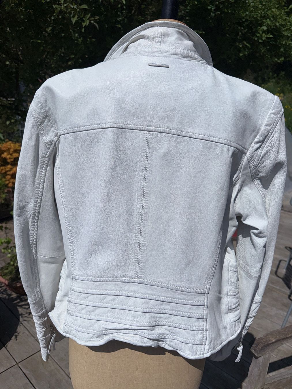 Jacken: Lederjacke Biker-Stil weiss Grösse 36/38 – Gebraucht aus Lostorf von Ka_schmi 2