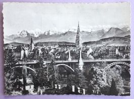 Bern, Blick auf Kornhausbrücke und Alpen