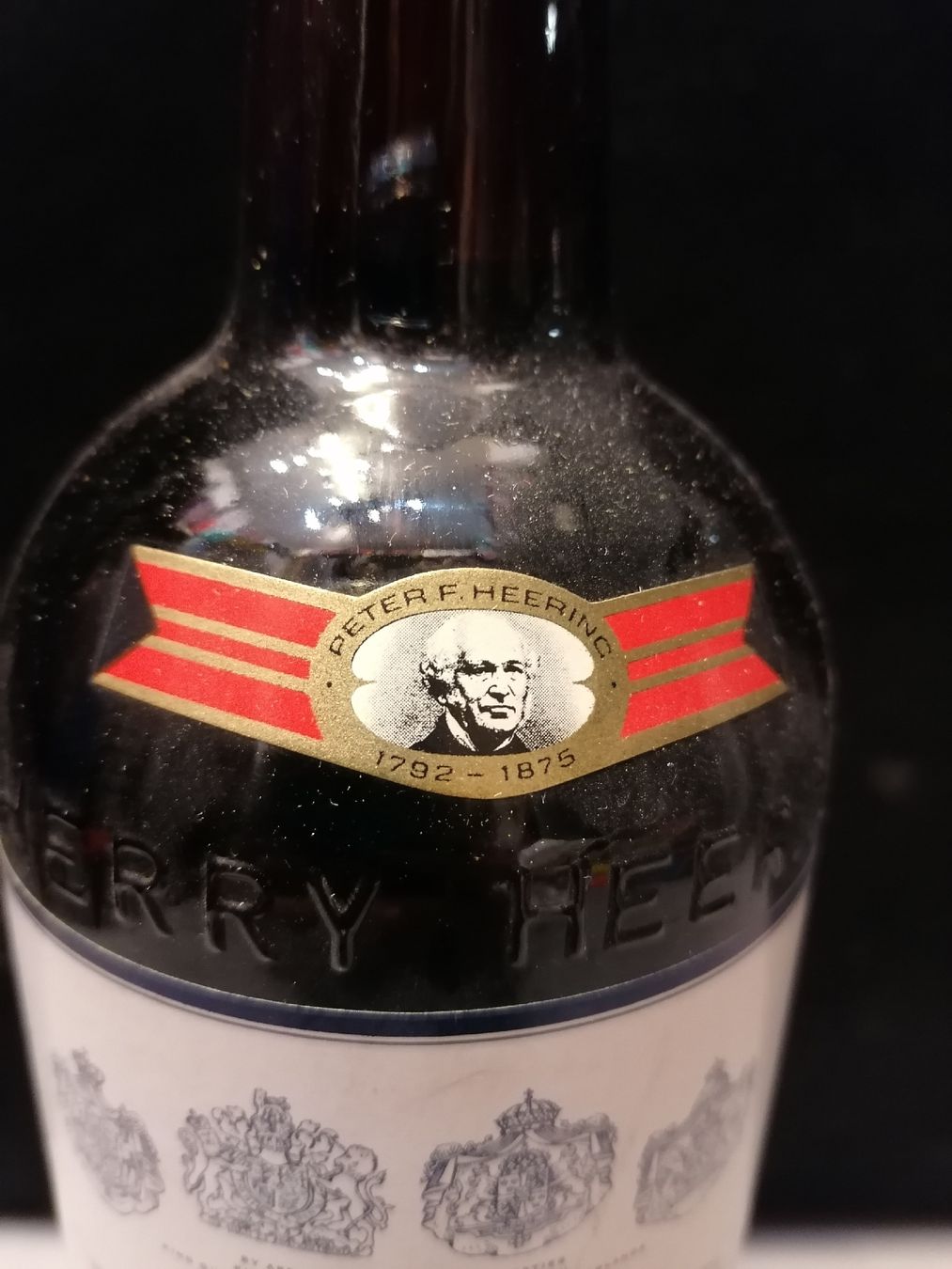 Bevande alcoliche: Liqueur Cherry Heering, Danemark. Vintage. – Nuovo (secondo la descrizione) da Genève venduto da Leboucheoreilles 2