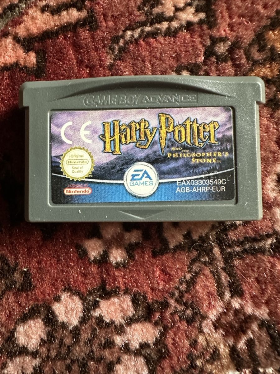 Nintendo Giochi: Harry Potter e la Pietra Filosofale  – Usato da Bellinzona venduto da Ti.belli
