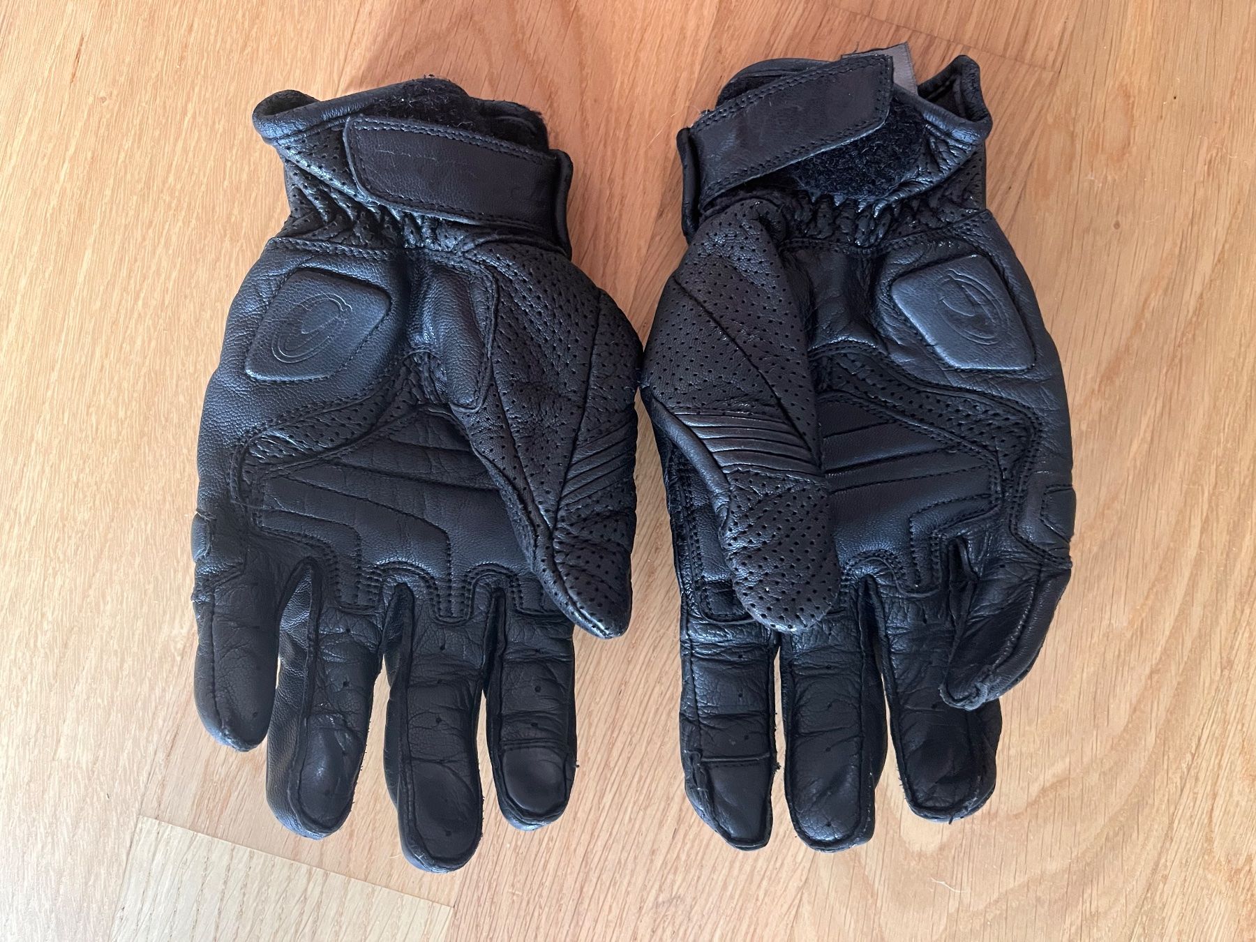 Guanti & manicotti: Motorradhandschuhe Richa M/8, Leder – Usato da Ittigen venduto da sbu_17 1