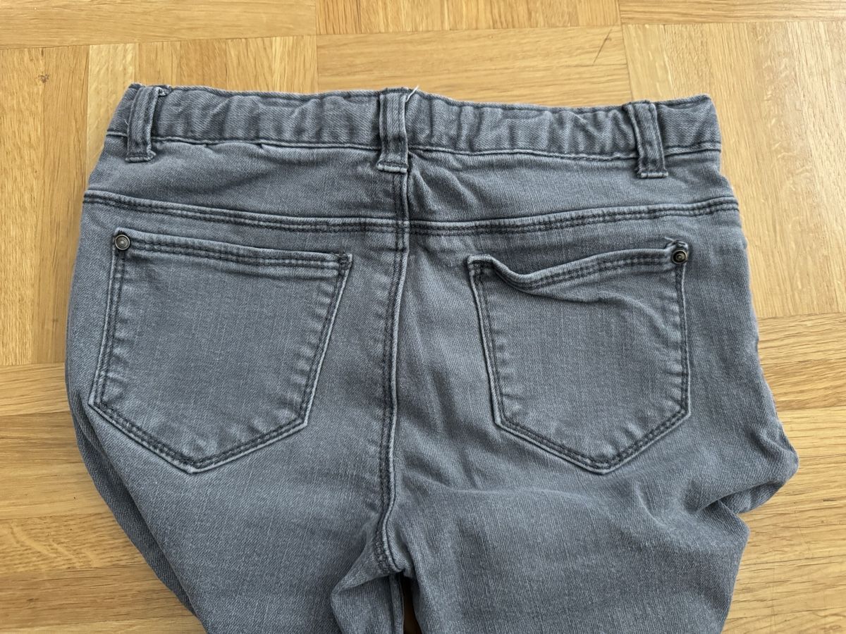 Pantaloni: Kinder Jeans, Gr. 128 – Usato da Kilchberg ZH venduto da Von_dutch 2