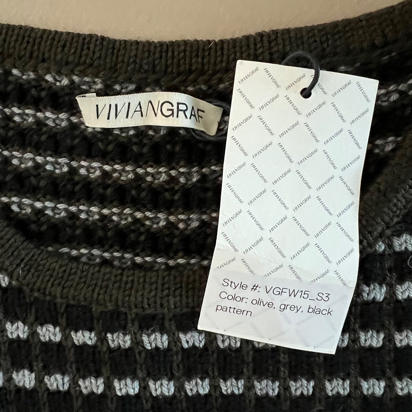Pullover & Sweatshirts: neuer VIVANA GRAF Pullover olive, grey, black pattern 🖤 – Neu und originalverpackt aus Zürich von ClosetQueen 7
