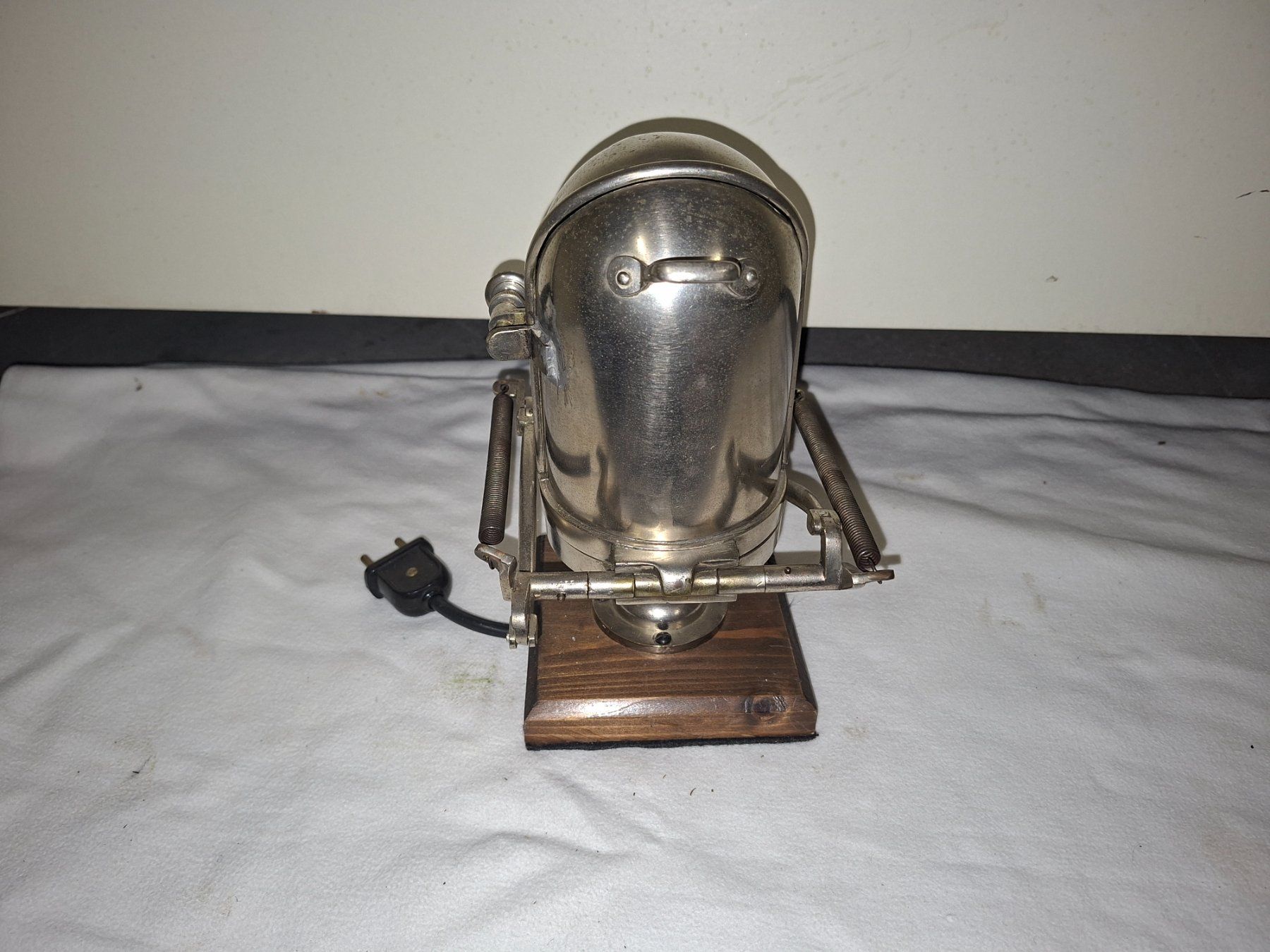 Lampade: Antike Gothard tunel Lampe Tischlampe – Usato da Schaffhausen venduto da meteor7