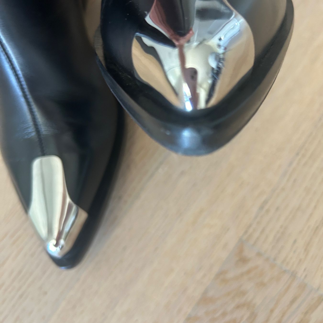 Alexander Mcqueen Damenschuhe: Alexander McQueen Ankle Boots 37,5 – Gebraucht aus Schaffhausen von missclichy 3