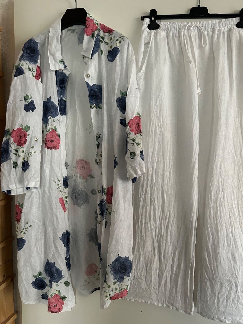 Kleiderpakete: Jacke/Bluse mit Hosen – Gebraucht aus Zumikon von Uranus88