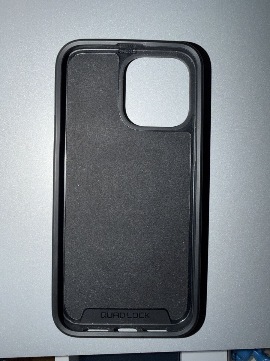 Quad Lock Coques & Protection écran: Quad Lock - IPhone 14 Promax – D'occasion à Taverne par Alexbernasconi14 1