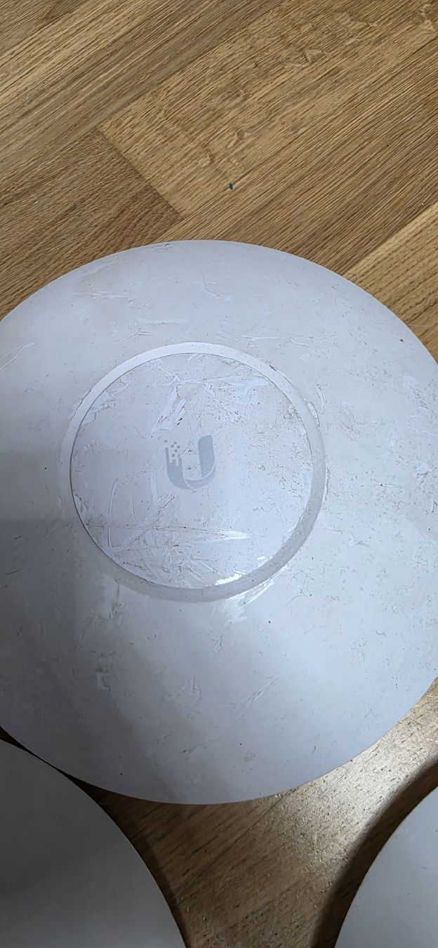 WiFi: Unifi Wi-Fi  – Usato da Gempenach venduto da Dreamzz_17 2