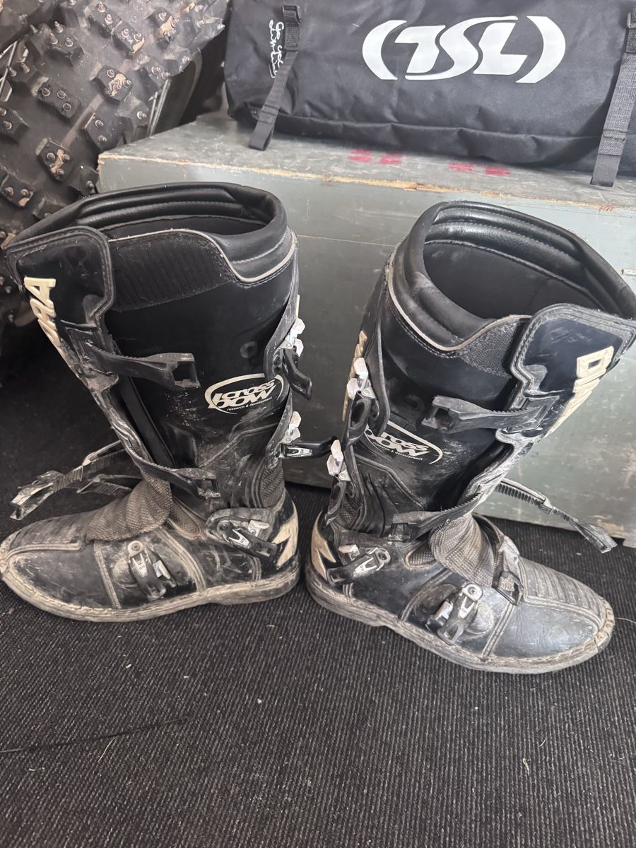 Herrenschuhe: Motocross Stiefel – Gebraucht aus Schinznach Bad von Bann