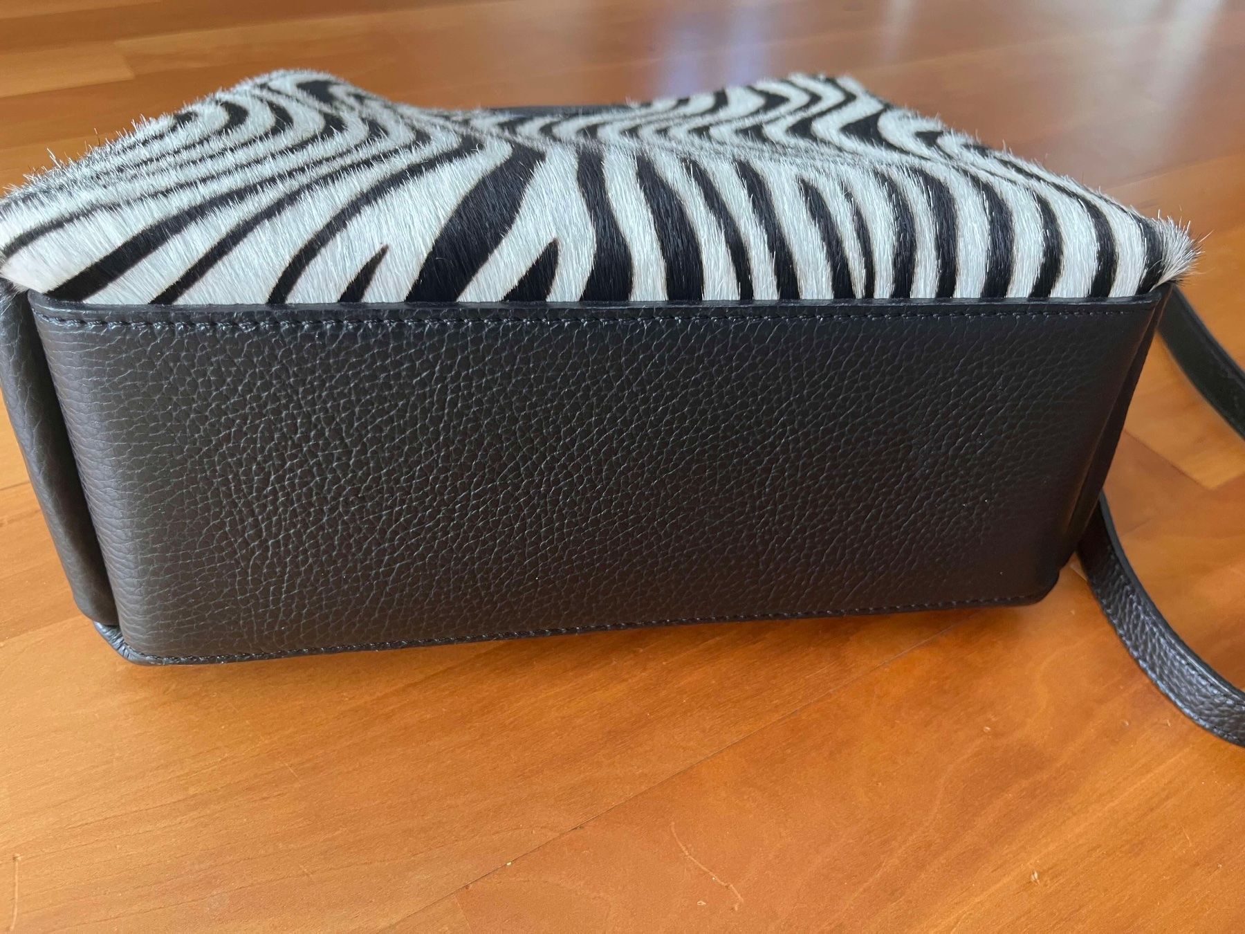Borse da donna: Leder Handtasche Zebra Muster Damen – Nuovo (secondo la descrizione) da Zürich venduto da istvanfarkas 6