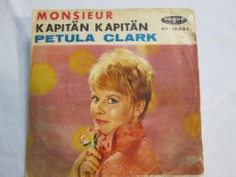 Petula Clark - 45T Vintage - "Kapiän, Kapiän"