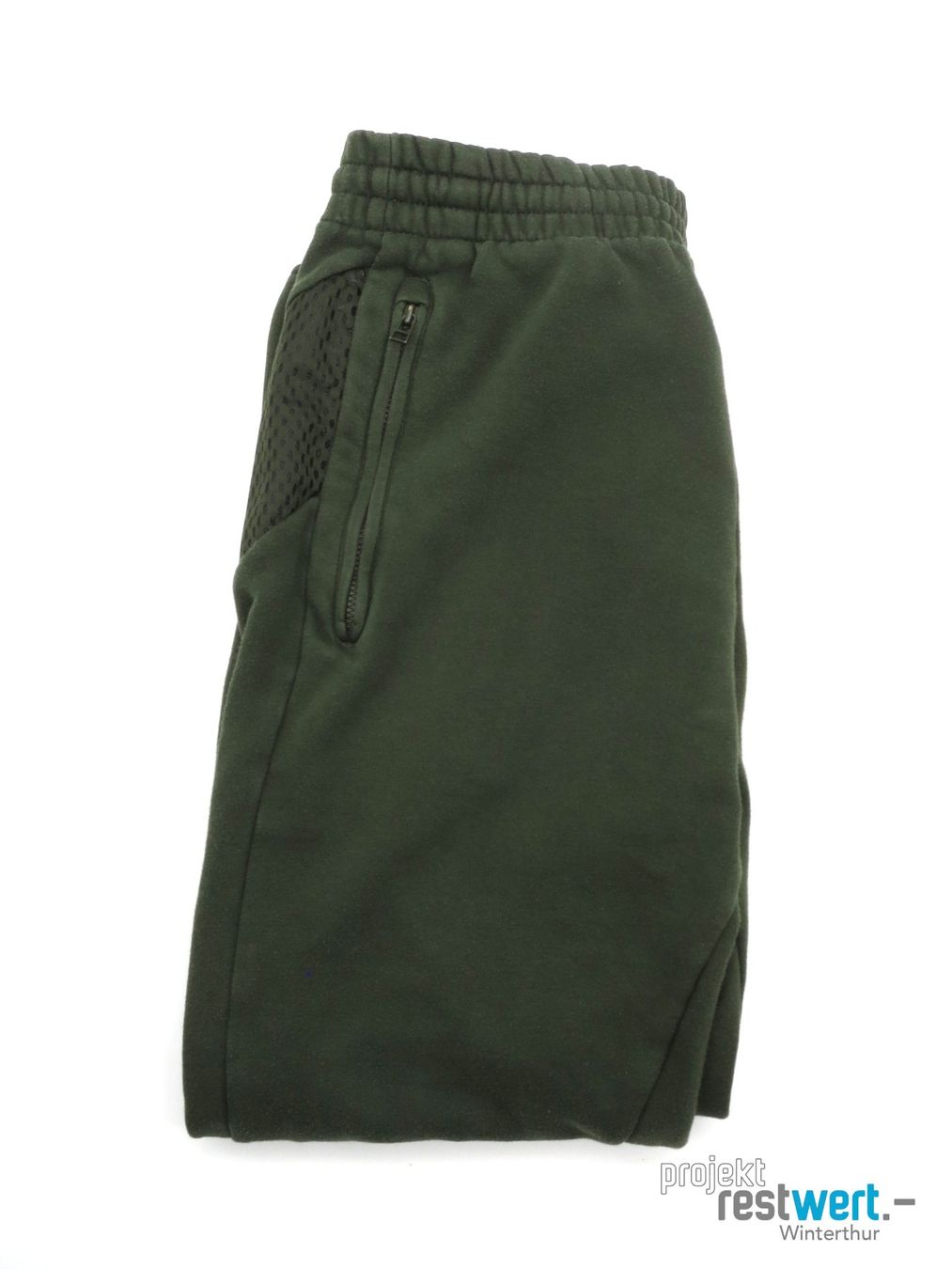 Adidas Pantaloni: ADIDAS Trainerhose Trefoil Essentials Gr. M Olive – Usato da Winterthur venduto da Restwert_Winterthur 6