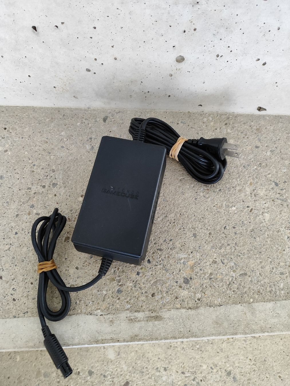 Nintendo Adaptateurs & Câbles: Nintendo GameCube Power Supply - US adapter CH !🔌? – D'occasion à Mülligen par vagos85
