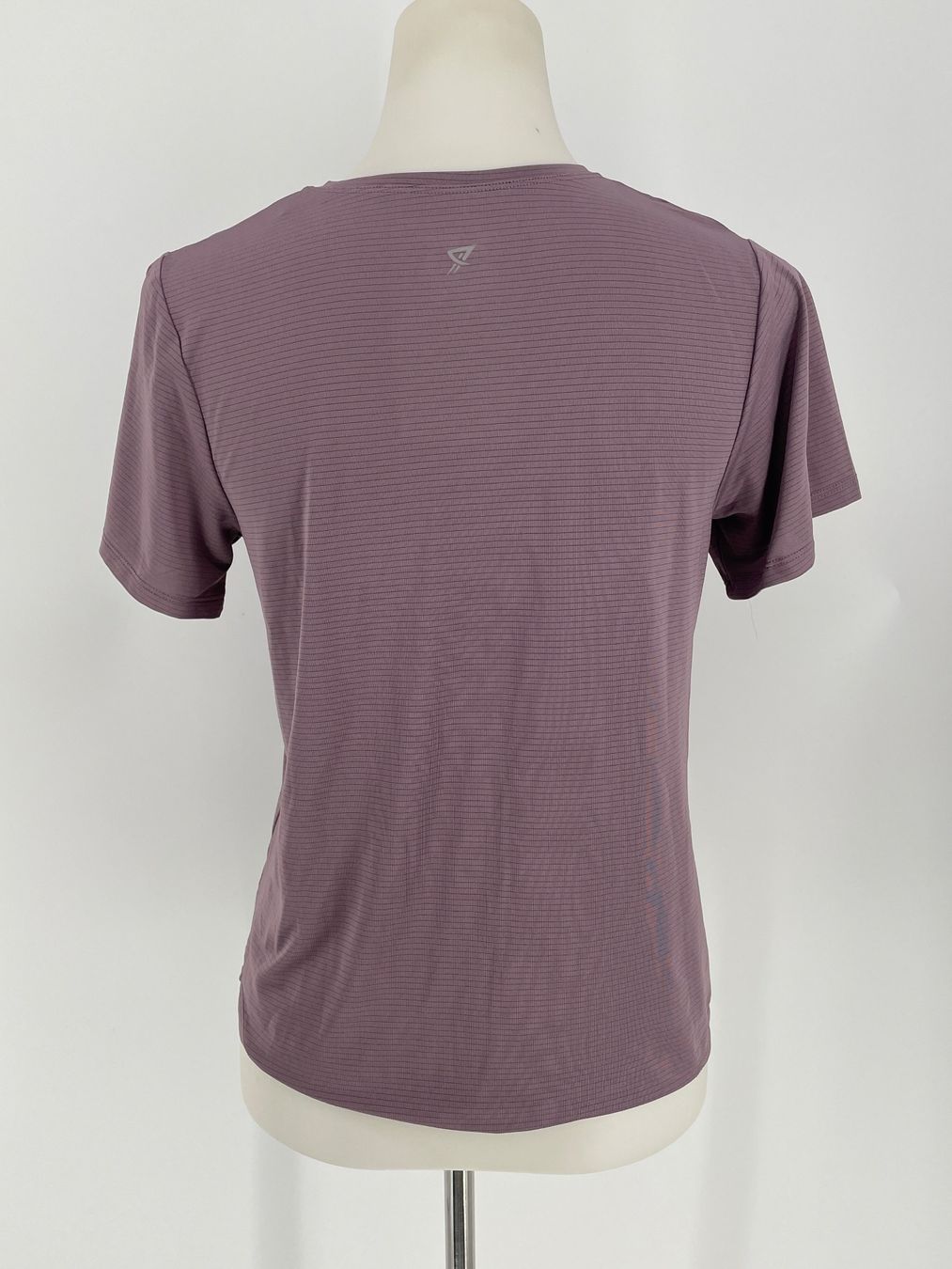 T-shirt: Sport Shirt Gr. 34/36. Workout – Usato da Auenstein venduto da moin. 3