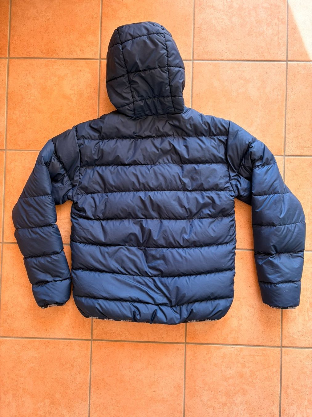Adidas Giacche: Doudoune réversible Adidas – Usato da Chermignon d'en Bas venduto da Kevin8 1