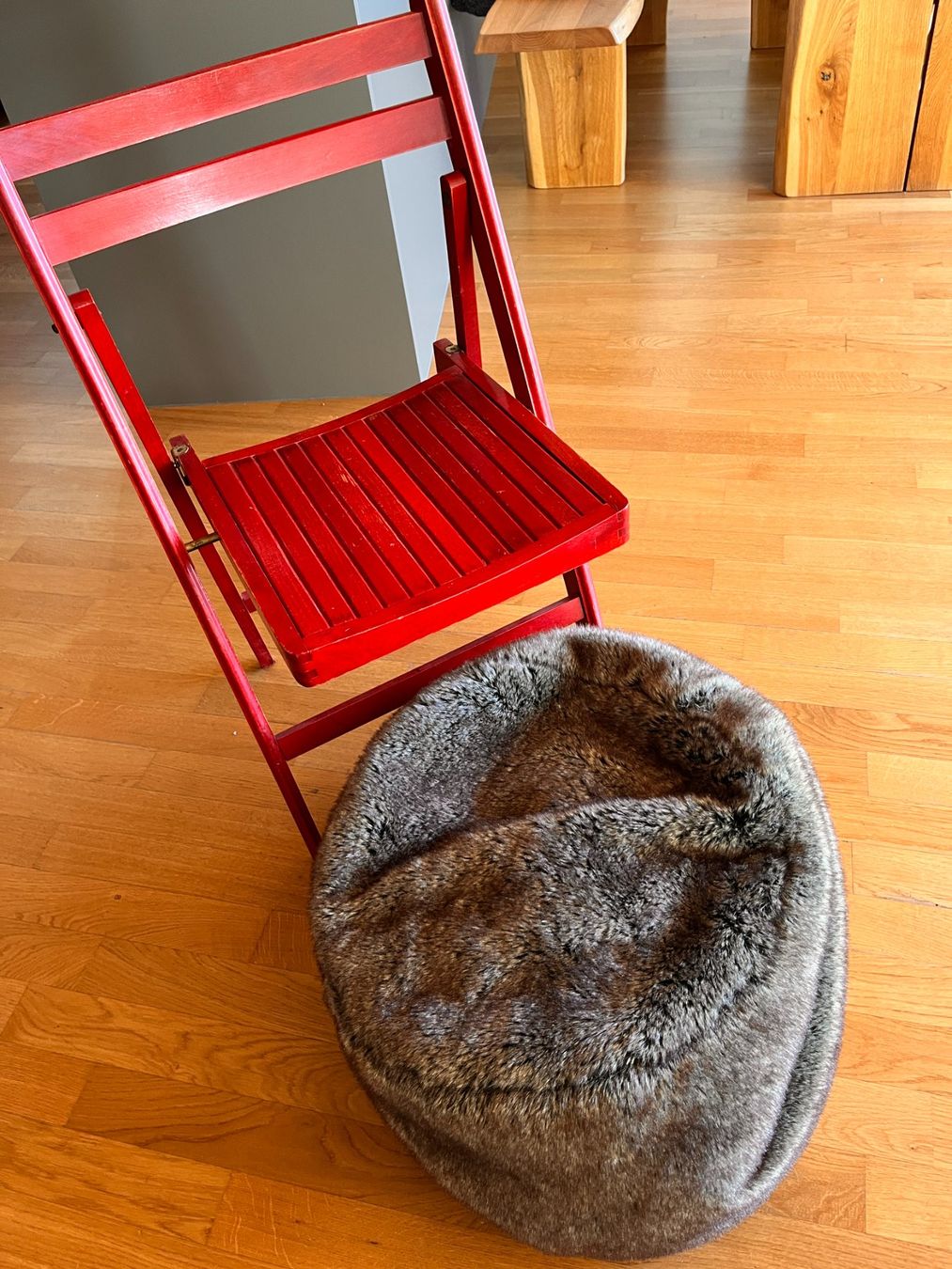 Sgabelli: Faux-Fur Pouff – Usato da La Punt venduto da ohkanada 2