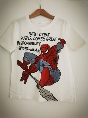 Kinder T-Shirt Spiderman weiss H&M Grösse 122/128
