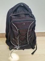 Outdoor Rucksack Schwarz mit div. Fächern und Regenschuchtz