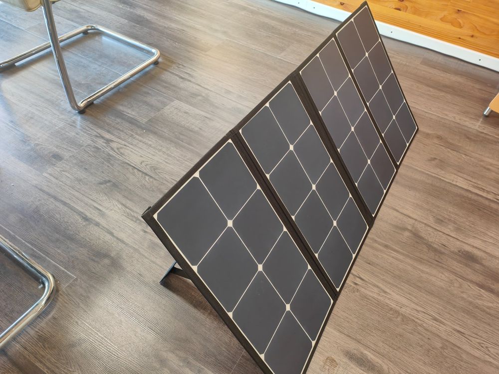 Mobiles Faltbares Solarpanel 110W (Neu und originalverpackt) in Steinen ...