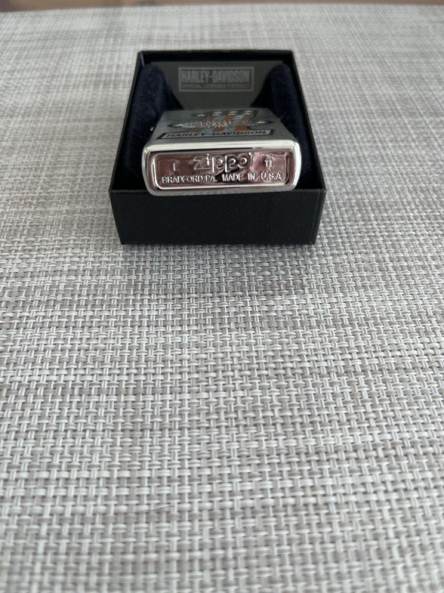 Zippo Accendini: Zippo Harley Davidson No.1 American Legend – Usato da Bassersdorf venduto da VERO-EN 4