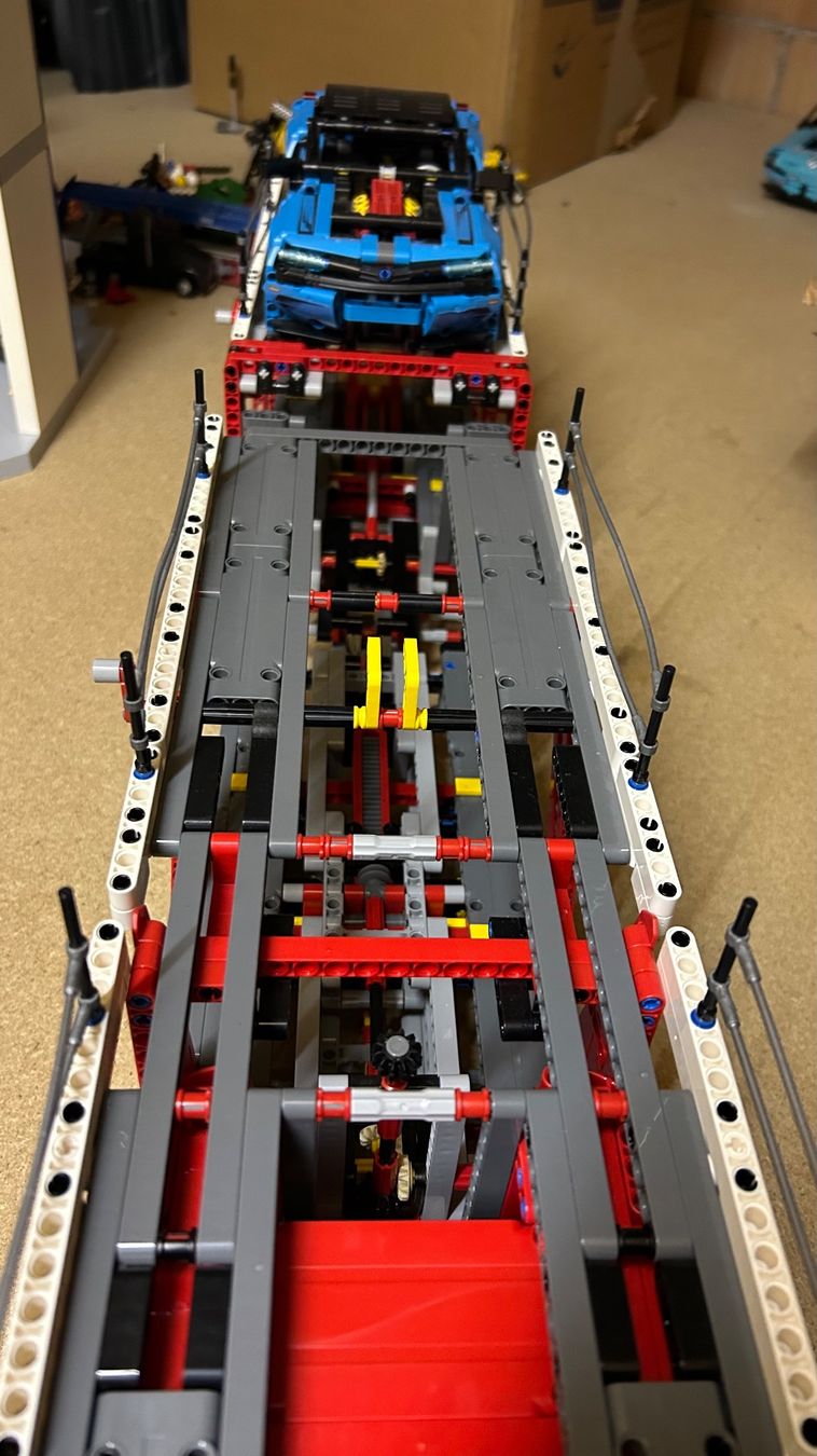 Autocarri: Lego Technics Autotransporter und Auto – Usato da illnau venduto da sweet83 1