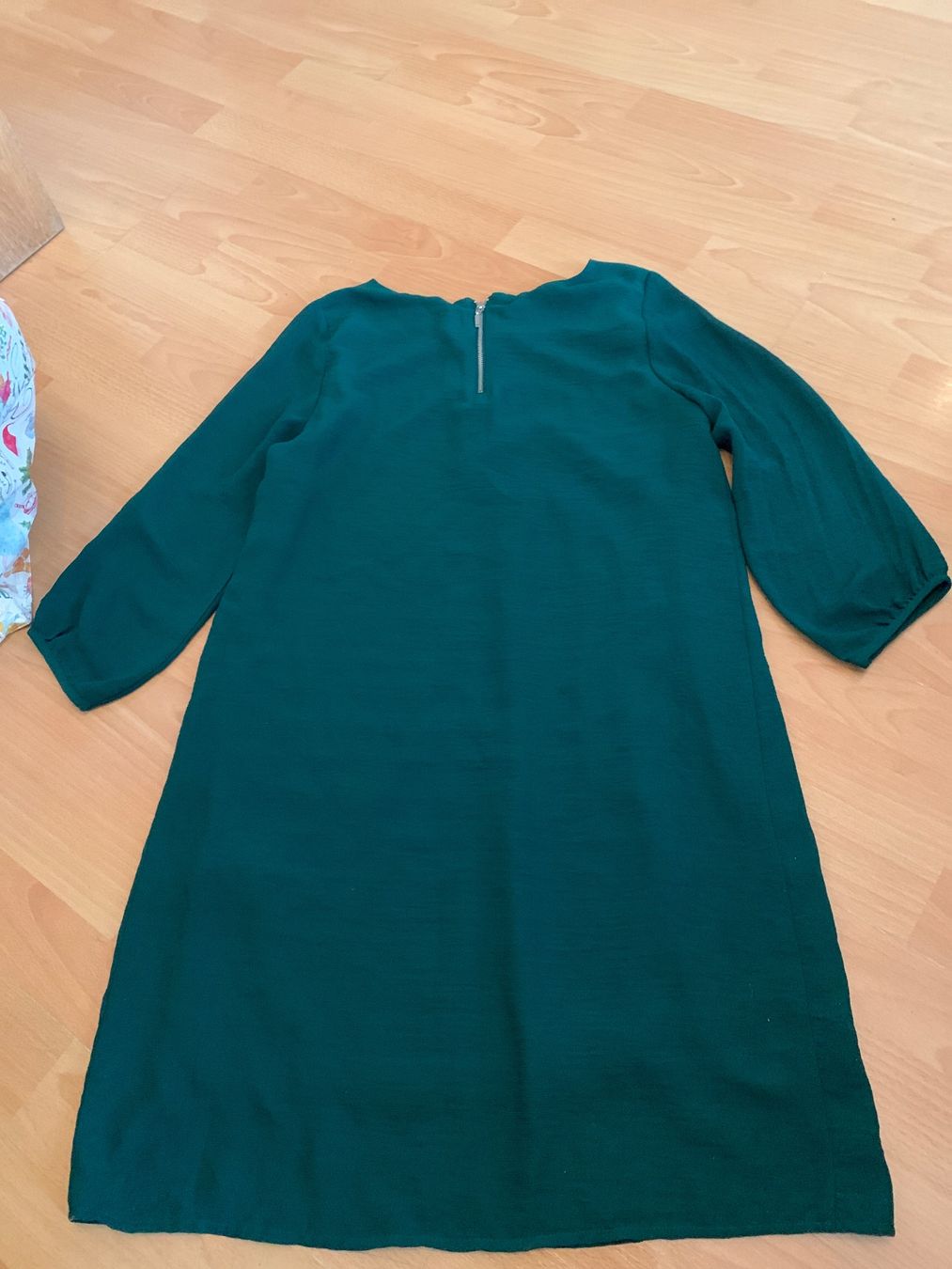 Kleider: Jolie robe verte H&M taille 36 ou S – Gebraucht aus MEYRIN von Gwendo10 1