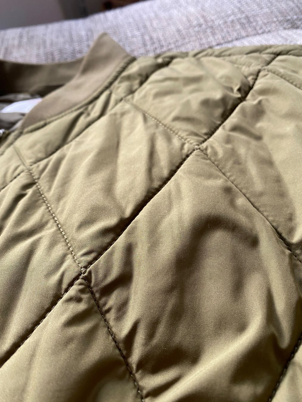 S.Oliver Jacken: Oliv-grüne Bomberjacke von s.Oliver RED LABEL – Gebraucht aus Zürich von sheijla 9