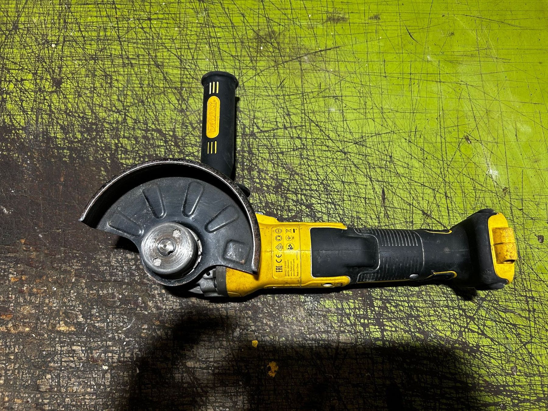 Alle Maschinen: DeWalt Akku Winkelschleifer – Gebraucht aus Dachsen von sto_8w6r 1