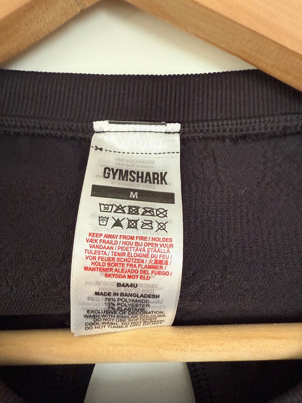 Gymshark Top: Gymshark Crop Top Langarm, Grösse M – Usato da St. Gallen venduto da sarah0004 1