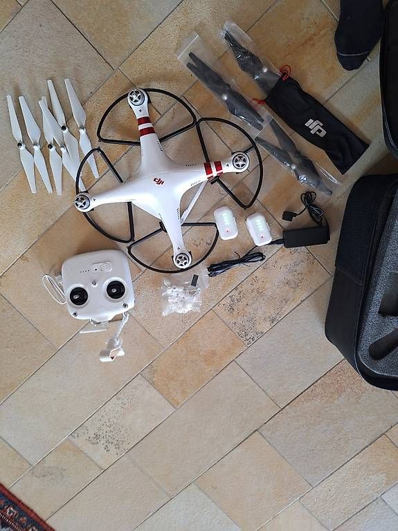 RC Modellbau: Drone DJI Phantom 3 – Gebraucht aus Bevaix von tor_5z8m 4